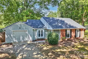 6422 Pineburr Rd, Charlotte, NC 28211 - Photo 2