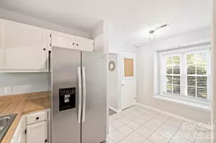 6422 Pineburr Rd, Charlotte, NC 28211 - Photo 22