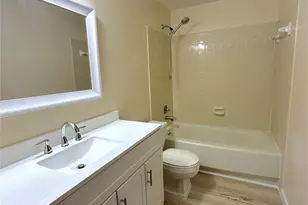 1725 Van Dyke Dr, Charlotte, NC 28213 - Photo 24