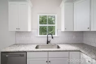 301 Congress Street W, Lincolnton, NC 28092 - Photo 12