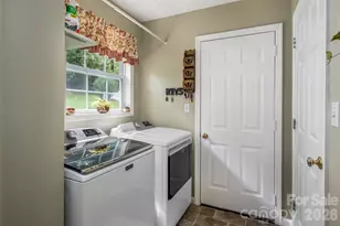 40 Meadow Dr, Etowah, NC 28742 - Photo 20