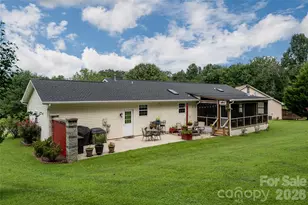 40 Meadow Dr, Etowah, NC 28742 - Photo 36