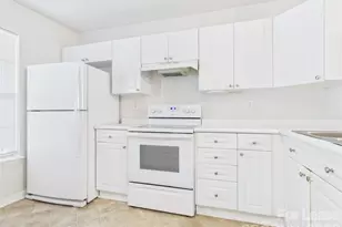 609 Mountainwater Dr, Charlotte, NC 28262 - Photo 2
