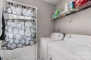 206 Oakland Ave, Greer, SC 29650 - Photo 18