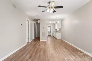 206 Oakland Ave, Greer, SC 29650 - Photo 4