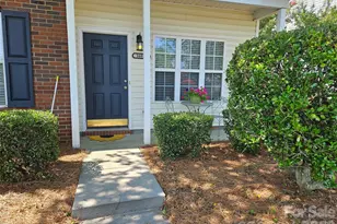16931 Greenlawn Hills Ct, Charlotte, NC 28213 - Photo 2