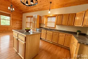 27 Apple Ln, Murphy, NC 28906 - Photo 6