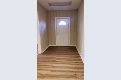 509 E Main Avenue E, Gastonia, NC 28054 - Photo 6