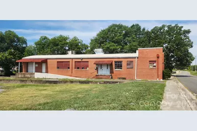 509 E Main Avenue E, Gastonia, NC 28054 - Photo 2