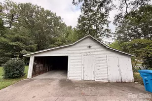 825 Montgomery Ave, Albemarle, NC 28001 - Photo 18
