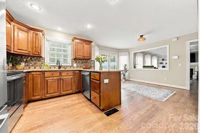 6011 Dockside Drive, Hickory, NC 28601 - Photo 14