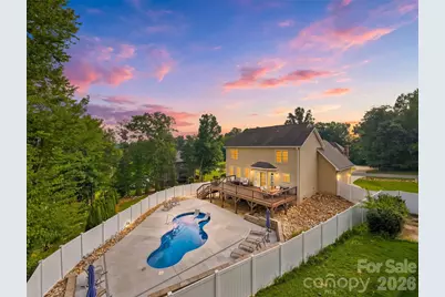 6011 Dockside Drive, Hickory, NC 28601 - Photo 2