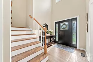 6011 Dockside Dr, Hickory, NC 28601 - Photo 4
