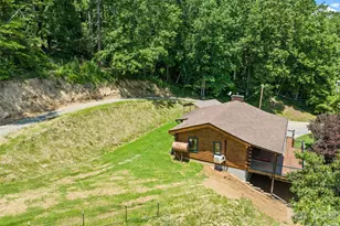 367 Robinson Rd, Clyde, NC 28721 - Photo 32