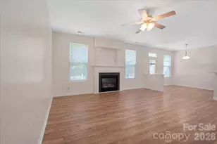 423 Mountain Quail Dr, Charlotte, NC 28216 - Photo 12
