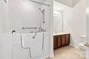 821 Ledgestone Ct, Tega Cay, SC 29708 - Photo 28