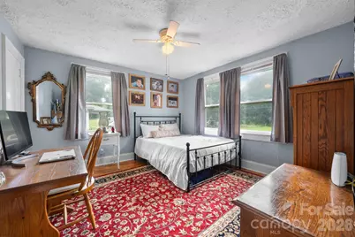 45 26th Avenue NE, Hickory, NC 28601 - Photo 6