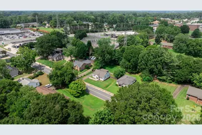 45 26th Avenue NE, Hickory, NC 28601 - Photo 18