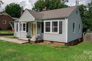 45 26th Ave NE, Hickory, NC 28601 - Photo 1
