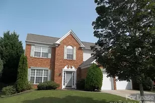 11120 Maplehurst Dr, Charlotte, NC 28277 - Photo 2