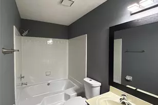 11111 Meadow Bank Ln, Charlotte, NC 28262 - Photo 10