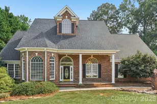 5505 Hickory Leaf Ct, Mount Holly, NC 28120 - Photo 2