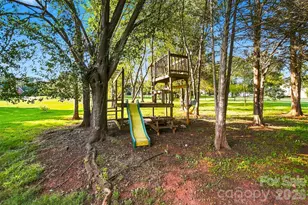 1221 Willow Creek Dr, Newton, NC 28658 - Photo 46