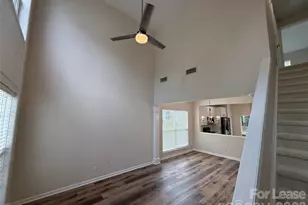 3404 Laurenhurst Ln, Charlotte, NC 28270 - Photo 2