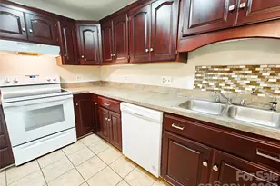 4948 Sardis Rd, Charlotte, NC 28270 - Photo 14