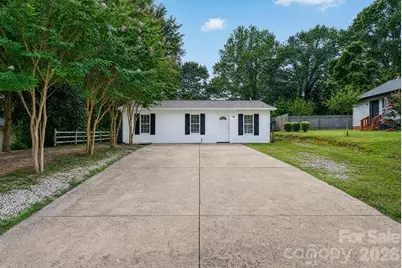 407 S Trenton Street, Gastonia, NC 28052 - Photo 2