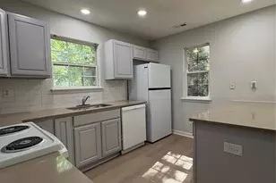 11586 Briddle Hall Ct, Charlotte, NC 28214 - Photo 8