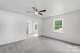 9933 Starwood Dr, Charlotte, NC 28215 - Photo 10