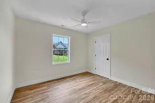 157 Scarlett Ridge Dr, Marshall, NC 28753 - Photo 18