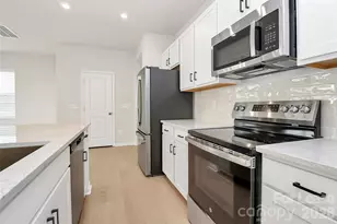 2153 Endeavor Run, Charlotte, NC 28269 - Photo 4