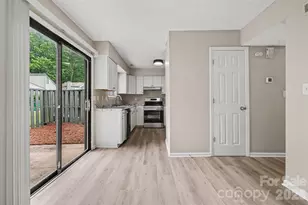 6144 Bent Tree Ct, Charlotte, NC 28212 - Photo 8
