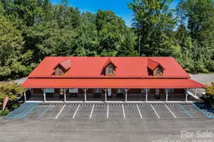 271 Old Barn Rd, Hendersonville, NC 28791 - Photo 1