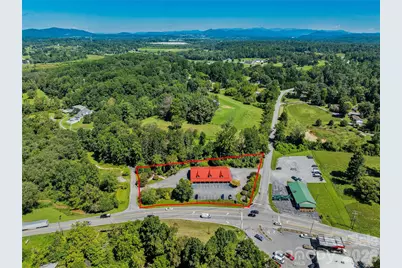 271 Old Barn Road, Hendersonville, NC 28791 - Photo 4