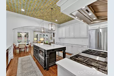 3025 Hanson Drive, Charlotte, NC 28207 - Photo 8