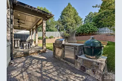 3025 Hanson Drive, Charlotte, NC 28207 - Photo 40
