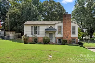 1810 Oak Hollow Rd, Gastonia, NC 28054 - Photo 1