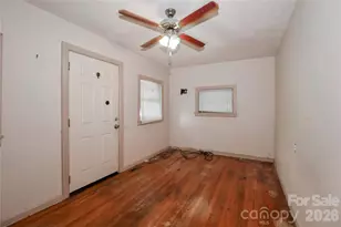 628 N Kelly St, Statesville, NC 28677 - Photo 6