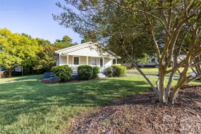 212 E 1st Street, Oakboro, NC 28129 - Photo 4