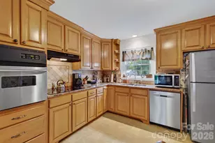 2124 Poinsett Dr, Rock Hill, SC 29732 - Photo 12