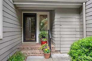 6504 Racquet Wood Ct, Charlotte, NC 28226 - Photo 2