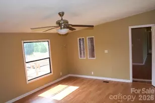 1016 Bethesda Rd, Statesville, NC 28677 - Photo 10