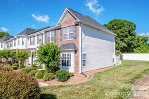 4151 Kenton Glenn Ct NW, Concord, NC 28027 - Photo 2