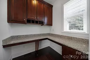 704 Lamar Ave, Charlotte, NC 28204 - Photo 16