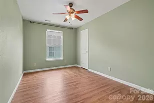 2648 Stream Bank Dr, Charlotte, NC 28269 - Photo 32