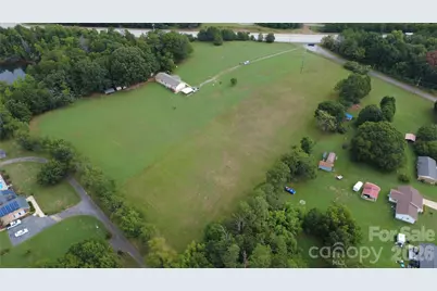321 Jones Street, Blacksburg, SC 29702 - Photo 2