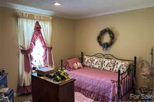 321 Jones St, Blacksburg, SC 29702 - Photo 6